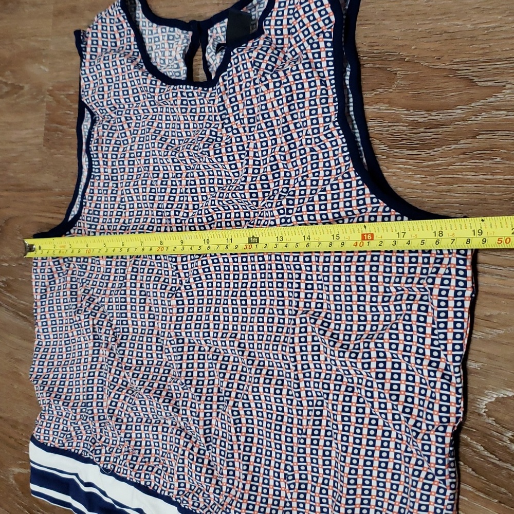 (M) GAP Loose Fit Nautical Coord Set Geometric Back Keyhole Cutout Vacation - Picture 5 of 9